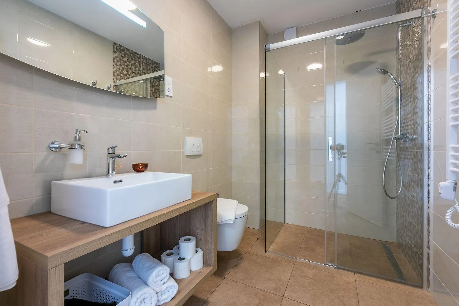 Holiday home Traumhaftes Ferienhaus Mit Privatpool, Bbq, Klimatisierten Schlafzimmern, Aussendusche, Waschmaschine Grizane-Belgrad Croatia
