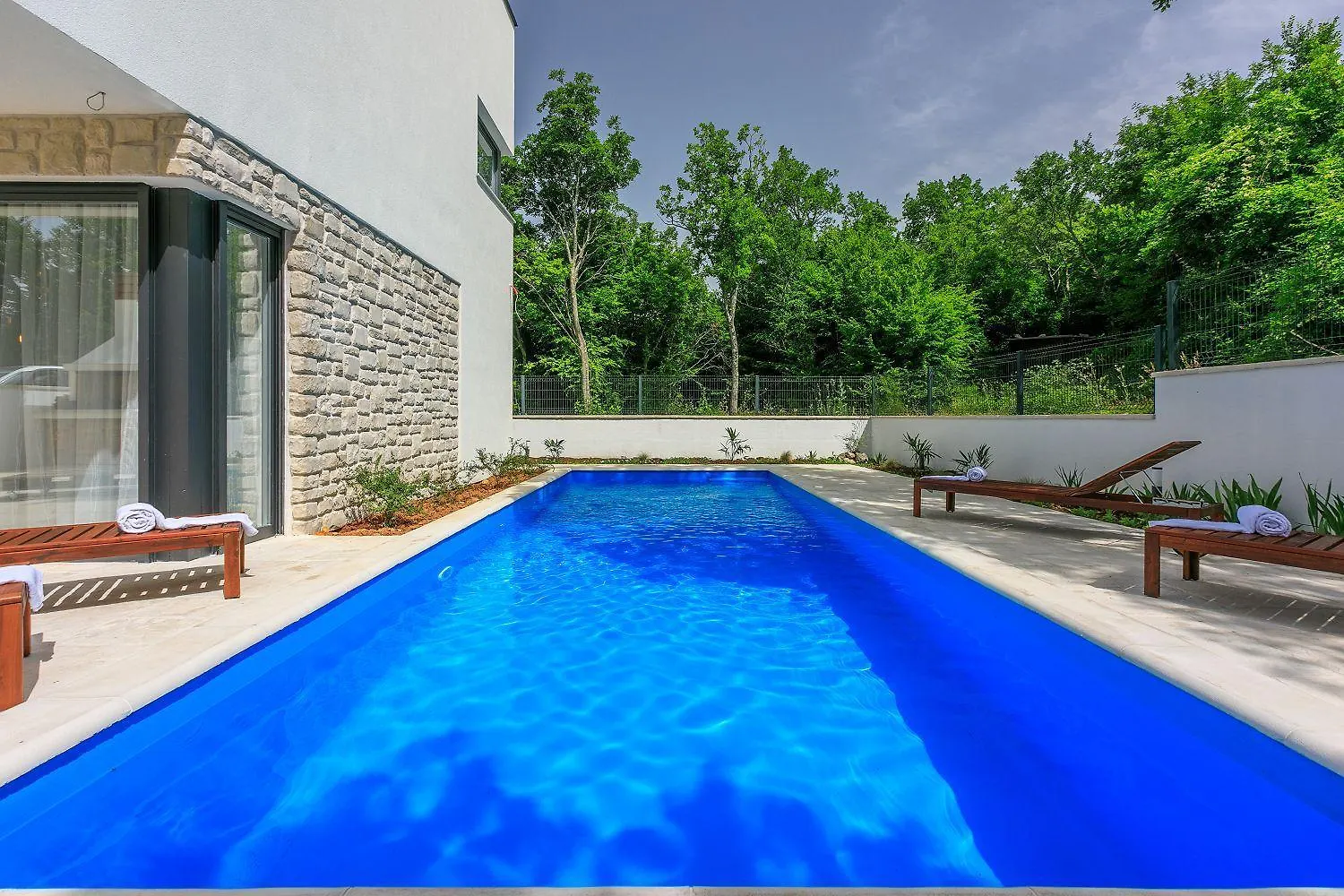 Traumhaftes Ferienhaus Mit Privatpool, Bbq, Klimatisierten Schlafzimmern, Aussendusche, Waschmaschine Grizane-Belgrad Holiday home