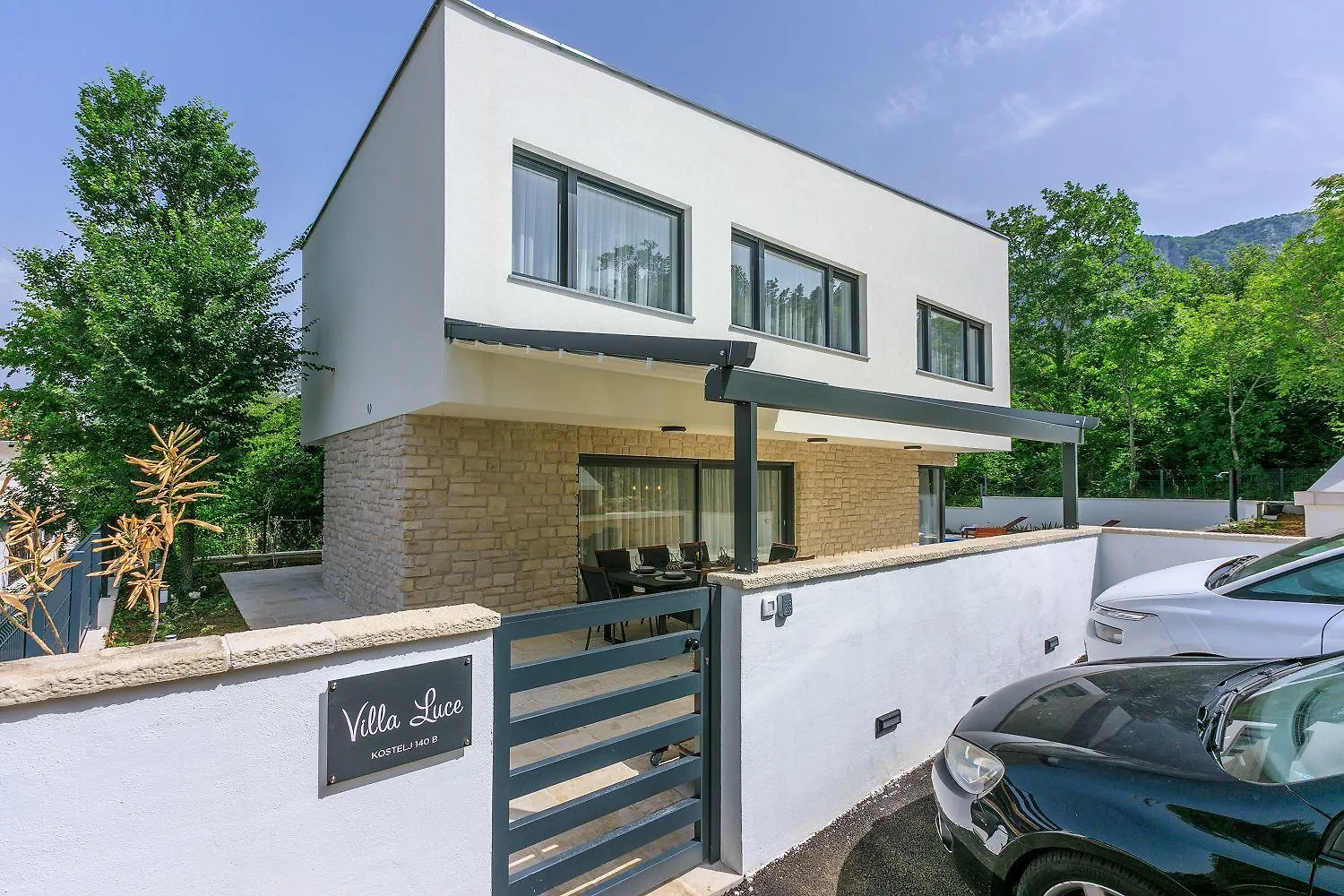 Traumhaftes Ferienhaus Mit Privatpool, Bbq, Klimatisierten Schlafzimmern, Aussendusche, Waschmaschine Grizane-Belgrad
